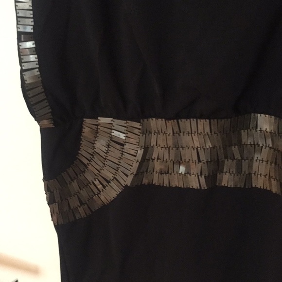 Fora Drop Waist Sequin detail Dress - Picture 2 of 4